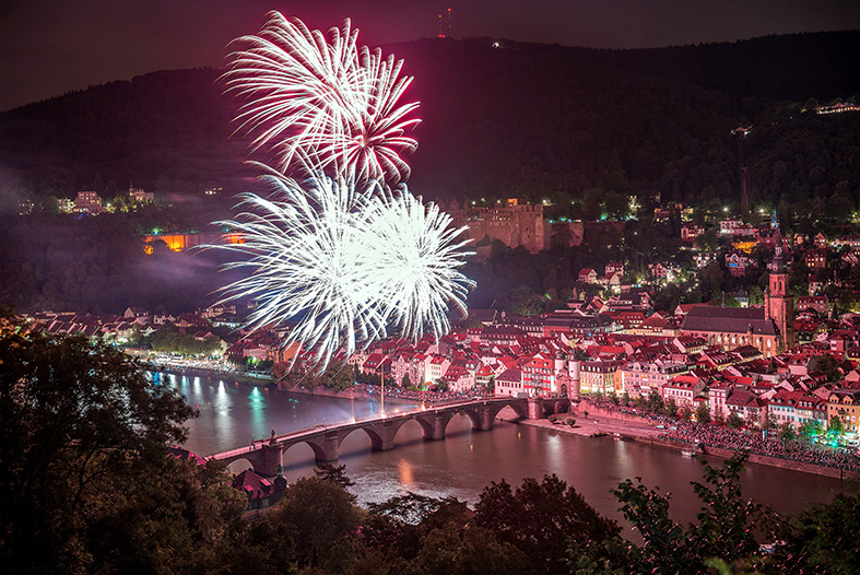 Silvester feuerwerk harper weltweit franks travelbox Kurpfalz: Ein Märchen zu Silvester – sz-Reisen - Reisen Sie mit uns um