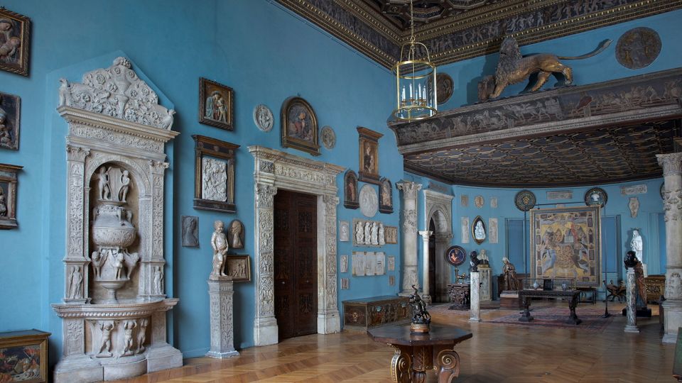 Mussee Jaquemart, Salle des sculptures