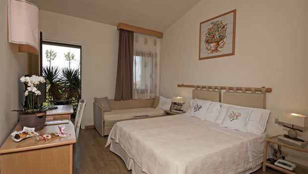 Zimmerbeispiel im Hotel Palau auf Sardinien in Italien