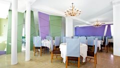 modernes Restaurant im Arthotel Gran Paradiso bei Sorrent in Italien