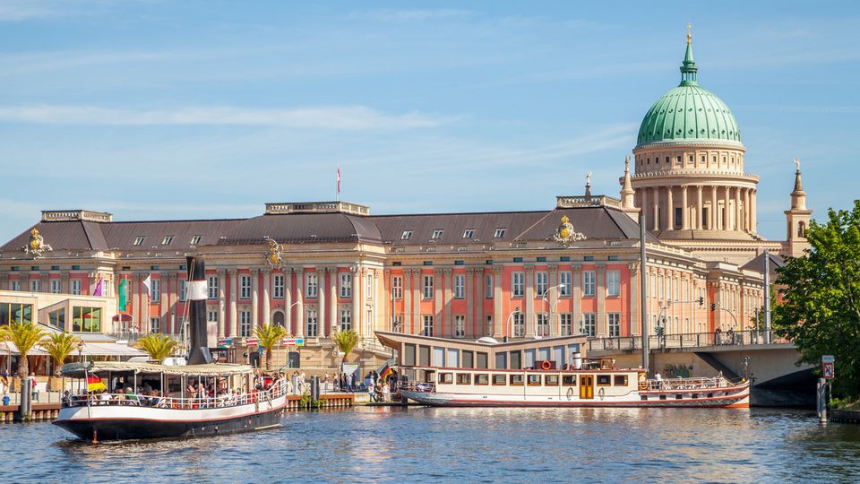 Potsdam, Nikolaikirche und Landtag