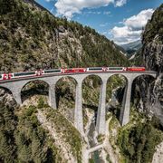 Glacier auf dem Landwasserviadukt 