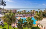 Poolbereich mit Meerblick 