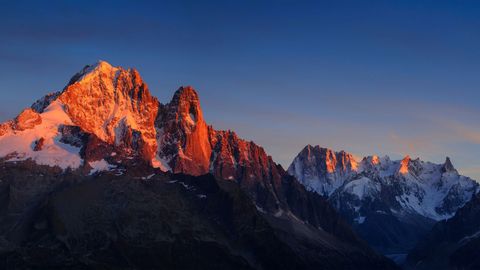 Alpenglühen bei einer Alpen Reise mit sz-Reisen