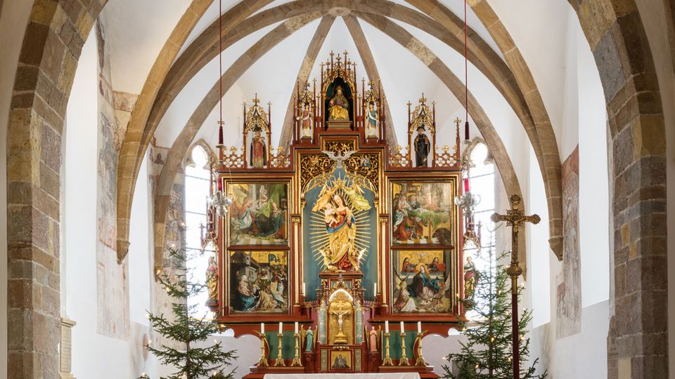 Altar Pfarr- und Wallfahrtskirche Mariapfarr