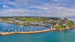Hafen von Gorey und Mont Orgueil, Jersey