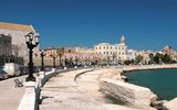 3411_._Altstadt_von_Bari_.Copyright__c__2007_Italiafoto