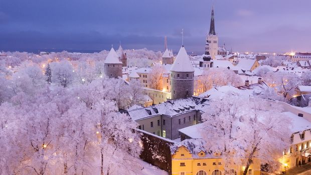 Verschneites Tallinn