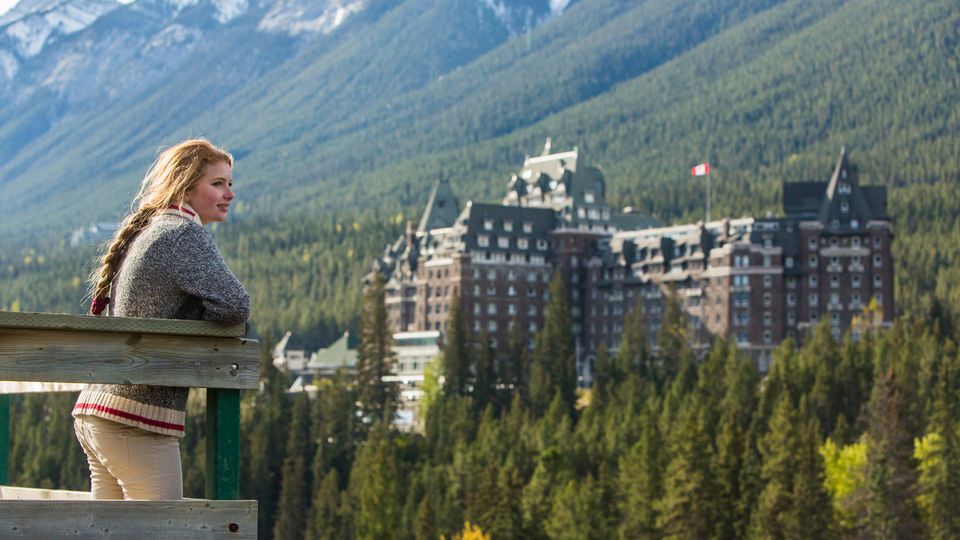 Am Lake Louise