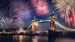 Tower Bridge bei Feuerwerk