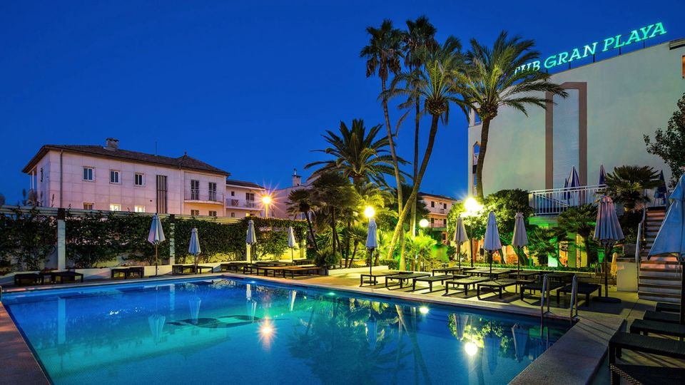 Hotel am Abend