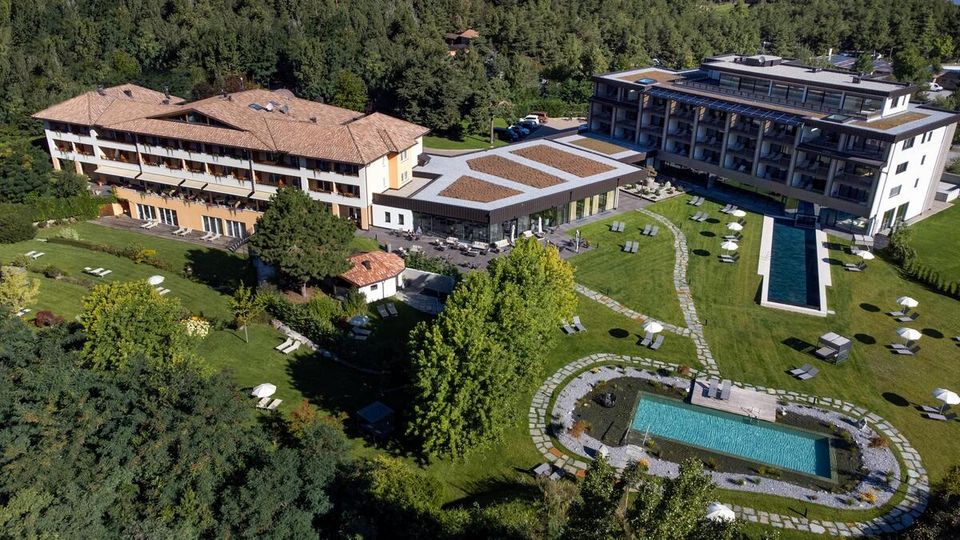 Golden Park Hotel