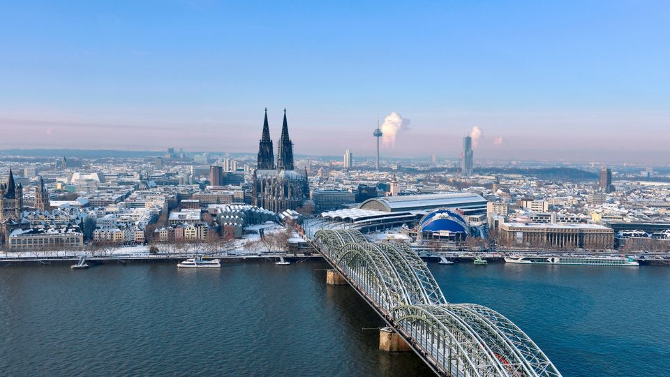 Skyline von Köln im Winter