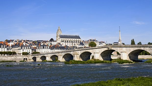 Blois, Brücke