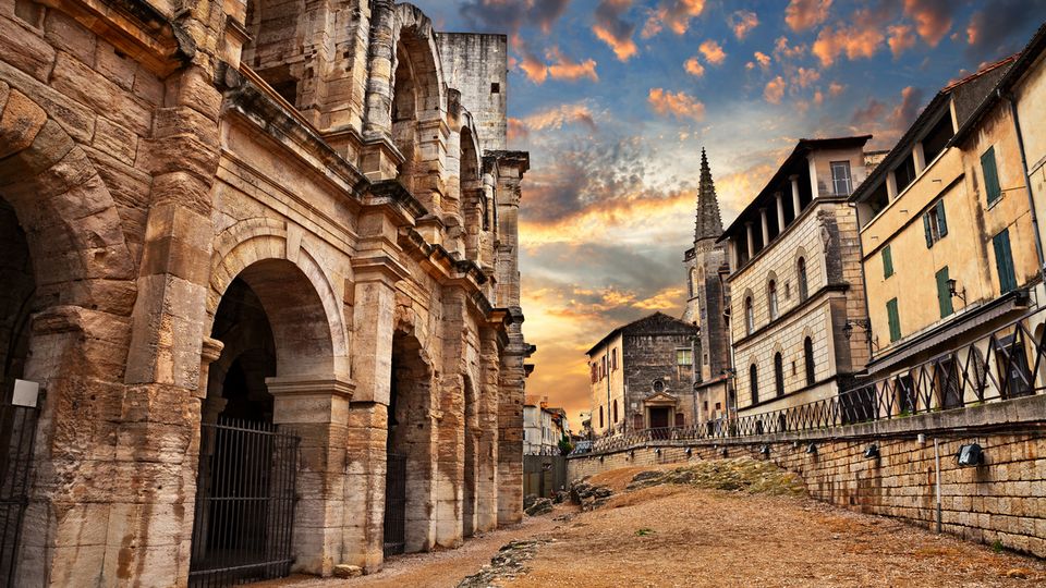 Arles