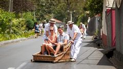 Korbschlittenfahrt in Funchal