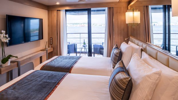 World Voyager Junior Suite © nicko cruises Schiffsreisen GmbH