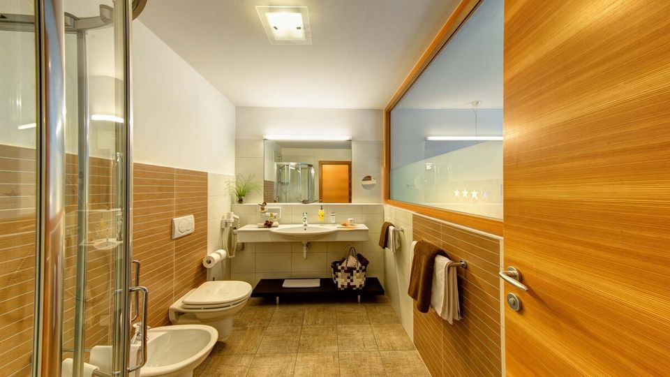 Golden Park Hotel, Badezimmer