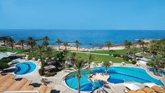 Pool vom Hotel aus
