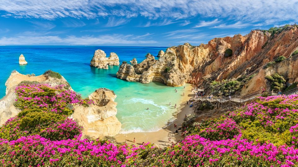 Berühmter Strand Camilo in der Algarve