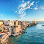 Blick auf Vieste, Gargano ©pilat666, AdobeStock Blick auf Vieste, Gargano