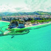 Blick auf Tropea vom Meer aus