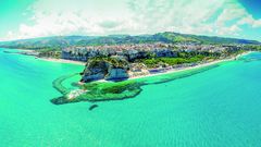 Blick auf Tropea vom Meer aus