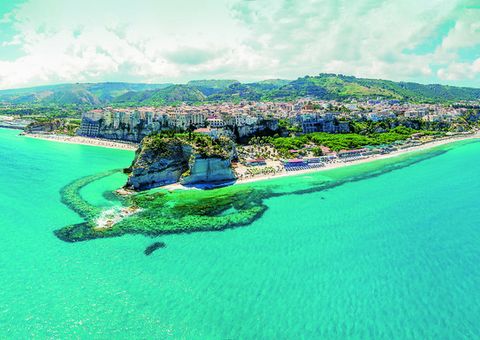 Blick auf Tropea vom Meer aus