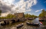 Amsterdam, Boote auf dem Kanal