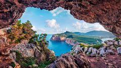 Blick auf Caccia Cape