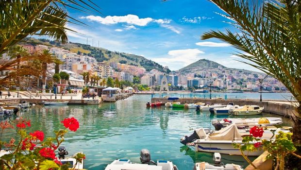 Saranda, Hafenimpressionen