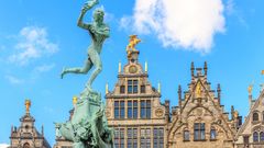 Antwerpen - Hausgiebel am Markt