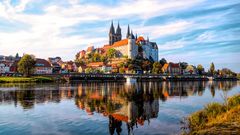 Stadtbild mit Elbufer in Meißen, Sachsen