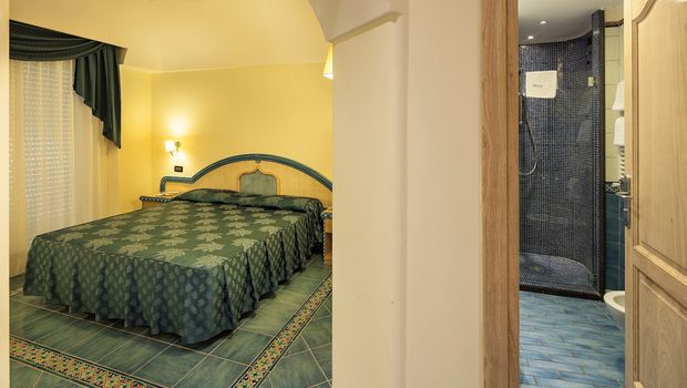 Zimmerbeispiel im Hotel Sorriso Thermae in Italien, Ischia