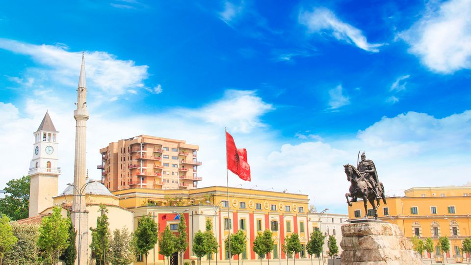Zentraler Platz in Tirana