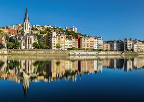 Blick von der Rhône auf Lyon