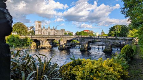 Salmon Weir Bridge, Galway City