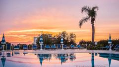Sonnenuntergang am Pool