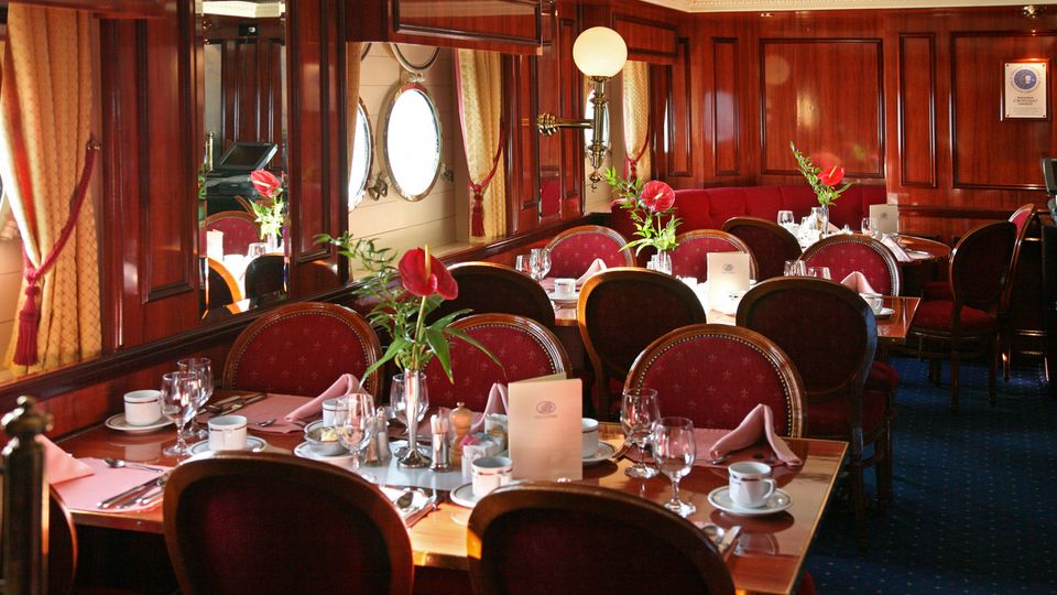 Royal Clipper, Restaurant