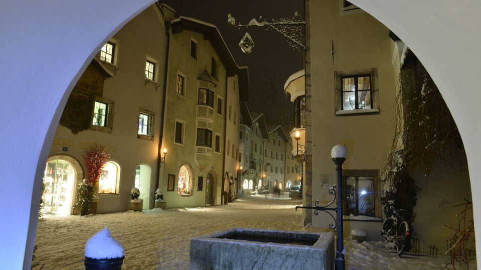 Rattenberg, Fußgängerzone im Advent