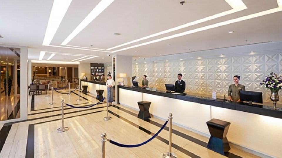Mandarin Hotel, Lobby