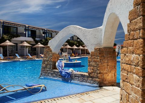 Außenpool - Hotel Athena Pallas
