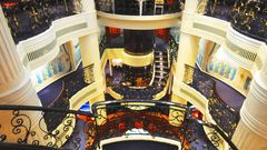 Royal Clipper, Innenbereich Treppe