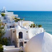 Hammamet, typische weiße Häuser in der Altstadt ©BTWImages, AdobeStock Hammamet, typische weiße Häuser in der Altstadt