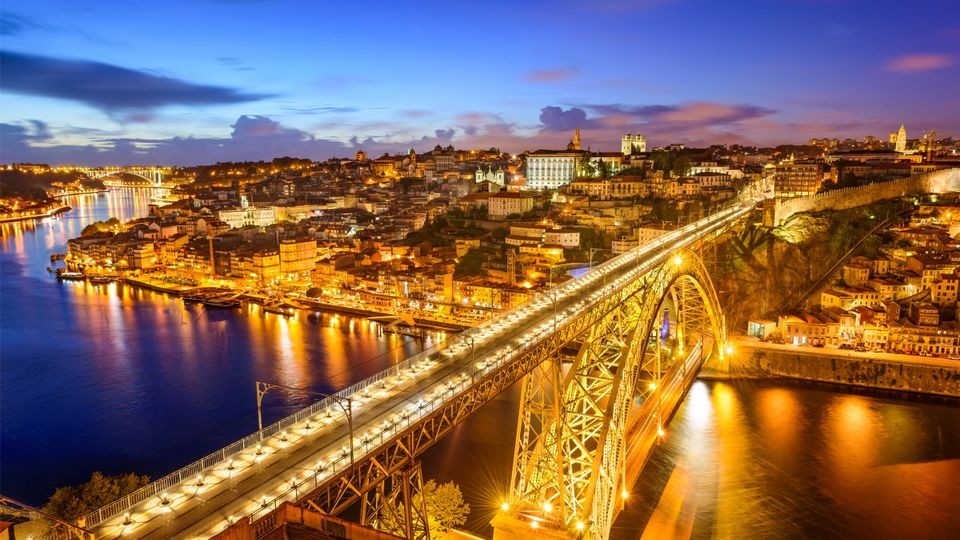 Porto bei Nacht