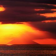 Abendliche Schifffahrt zum Stromboli