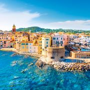 Stadt Saint-Tropez ©Aleh Varanishcha, AdobeStock Stadt Saint-Tropez
