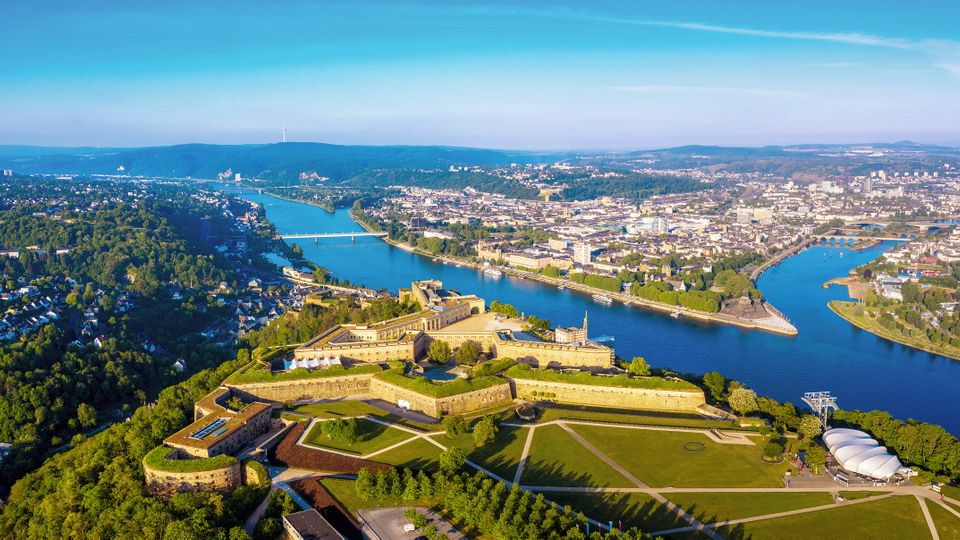 Koblenz, Festung Ehrenbreitstein und Moselmündung in den Rhein
