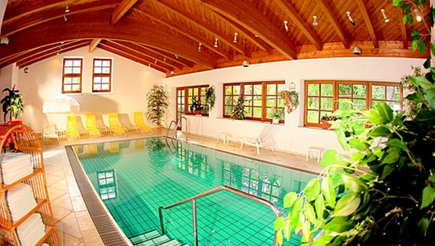 Hallenbad