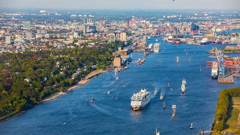 Hafengeburtstag Hamburg Auslaufparade